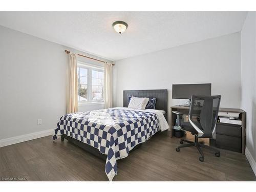 629 Burning Bush Road, Waterloo, ON - Indoor Photo Showing Bedroom