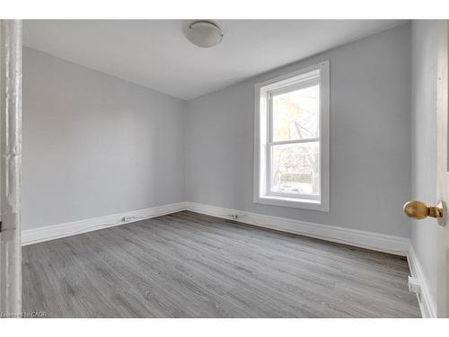 B-61 Eby Street, Kitchener, ON - Indoor Photo Showing Other Room