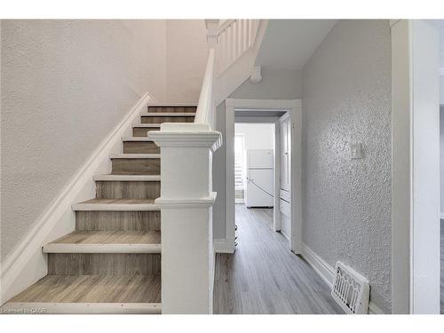 B-61 Eby Street, Kitchener, ON - Indoor Photo Showing Other Room