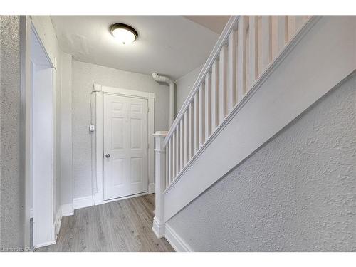 B-61 Eby Street, Kitchener, ON - Indoor Photo Showing Other Room