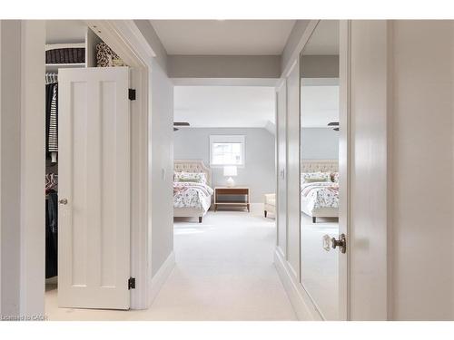 247 Douglas Avenue, Oakville, ON - Indoor