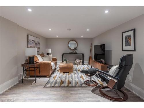 247 Douglas Avenue, Oakville, ON - Indoor