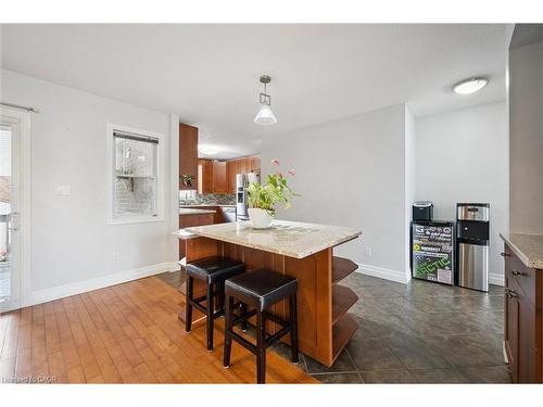 122 Grand River Boulevard, Kitchener, ON - Indoor