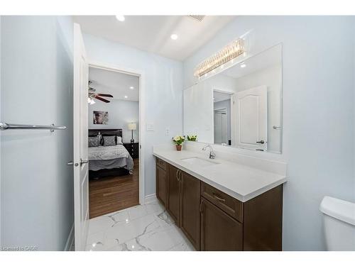 87 Fletcher Circle, Cambridge, ON - Indoor Photo Showing Bathroom