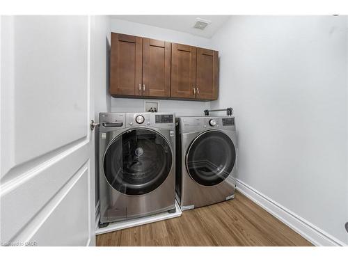 87 Fletcher Circle, Cambridge, ON - Indoor Photo Showing Laundry Room