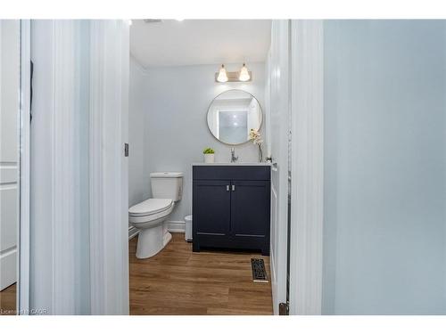 87 Fletcher Circle, Cambridge, ON - Indoor Photo Showing Bathroom