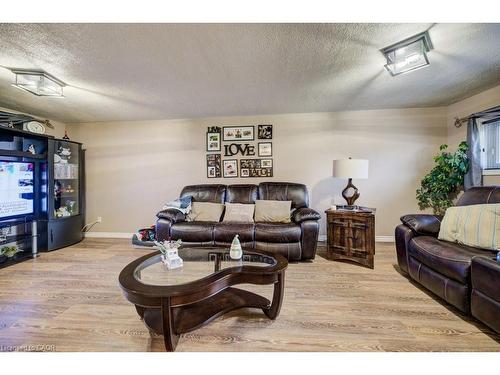 131 Thunderbird Drive, Cambridge, ON - Indoor