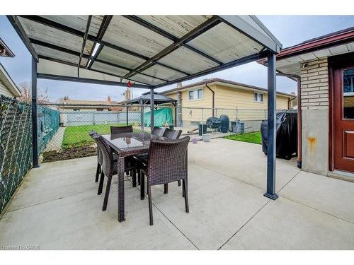 131 Thunderbird Drive, Cambridge, ON - Outdoor With Deck Patio Veranda With Exterior