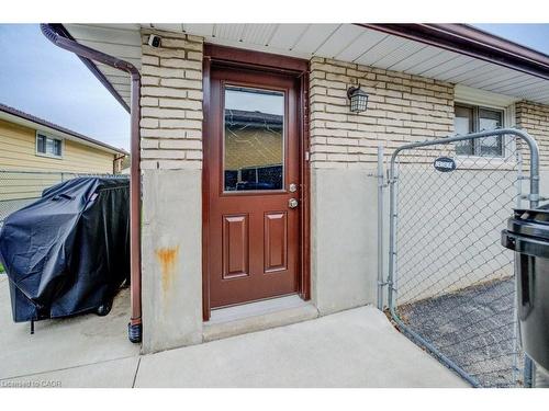 131 Thunderbird Drive, Cambridge, ON - Outdoor With Exterior