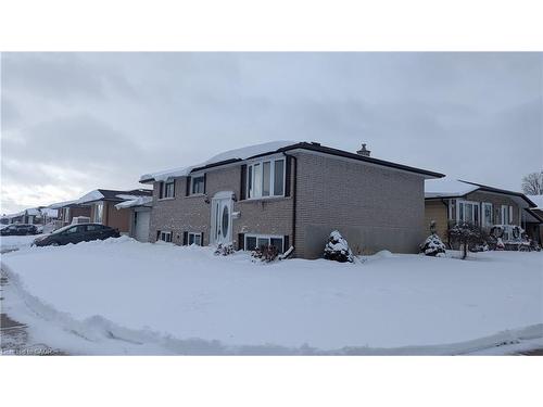 131 Thunderbird Drive, Cambridge, ON - Outdoor