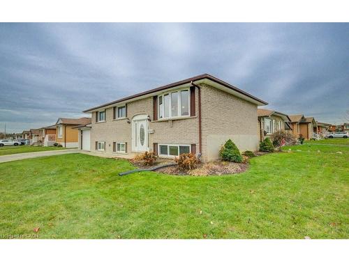 131 Thunderbird Drive, Cambridge, ON - Outdoor