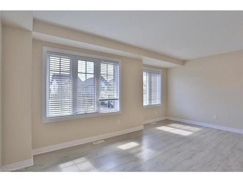 29 Ridgemount Street, Kitchener, ON - Indoor Photo Showing Other Room