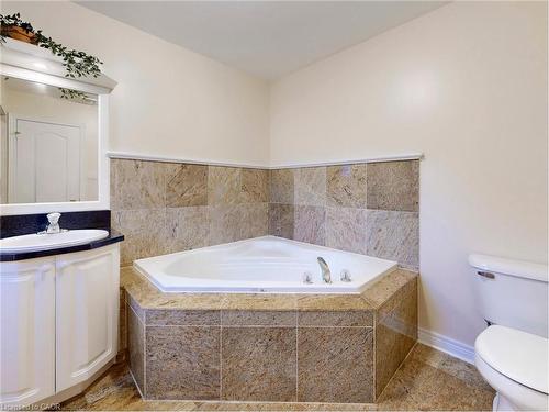 301 Mohawk Road, Oakville, ON - Indoor Photo Showing Bathroom
