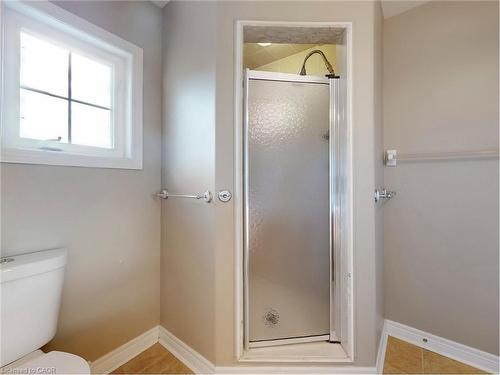 301 Mohawk Road, Oakville, ON - Indoor Photo Showing Bathroom
