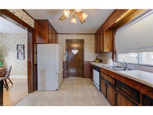 160 Glasgow Street, Kitchener, ON - Indoor Photo Showing Kitchen With Double Sink