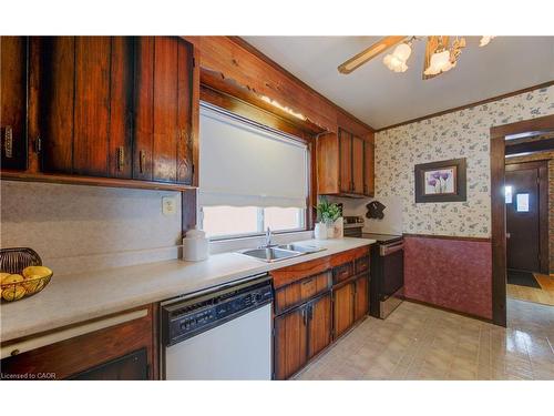 160 Glasgow Street, Kitchener, ON - Indoor Photo Showing Kitchen With Double Sink