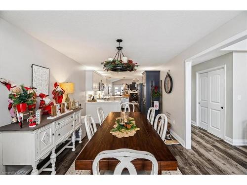 12 Sophia Drive, Stoney Creek, ON - Indoor Photo Showing Dining Room
