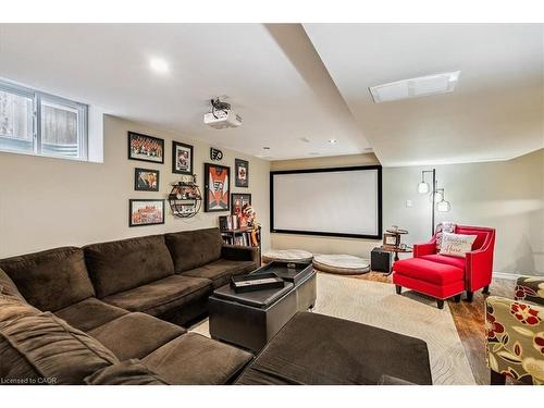 12 Sophia Drive, Stoney Creek, ON - Indoor Photo Showing Living Room