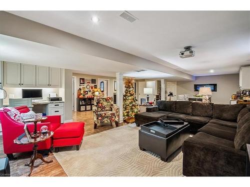 12 Sophia Drive, Stoney Creek, ON - Indoor Photo Showing Living Room