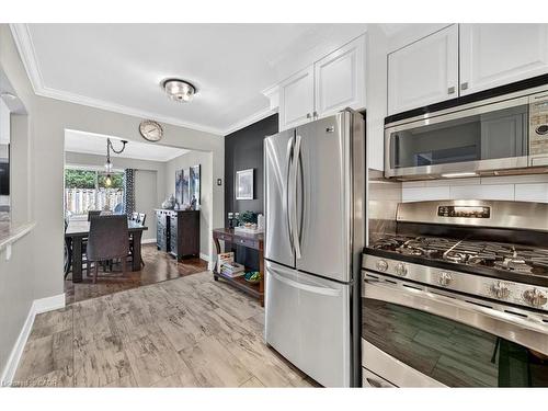 2-4198 Longmoor Drive, Burlington, ON - Indoor Photo Showing Kitchen With Stainless Steel Kitchen
