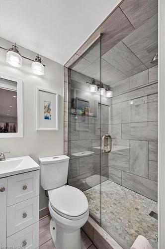 2-4198 Longmoor Drive, Burlington, ON - Indoor Photo Showing Bathroom