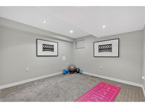 2-4198 Longmoor Drive, Burlington, ON - Indoor Photo Showing Other Room
