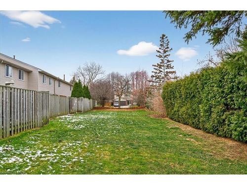 2-4198 Longmoor Drive, Burlington, ON - Outdoor