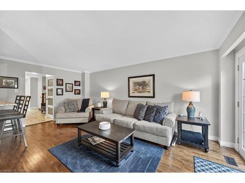 2-4198 Longmoor Drive, Burlington, ON - Indoor Photo Showing Living Room