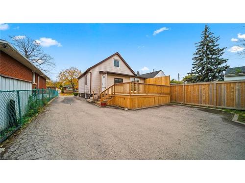 661 Brighton Avenue, Hamilton, ON - Outdoor With Deck Patio Veranda
