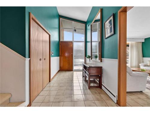 16 Southill Drive, Hamilton, ON - Indoor Photo Showing Other Room