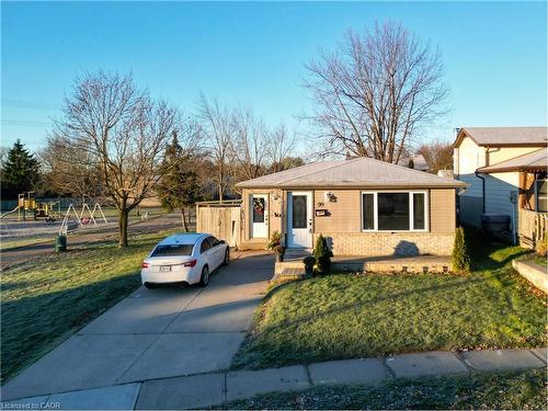 99 Broken Oak Crescent, Kitchener, ON - Outdoor