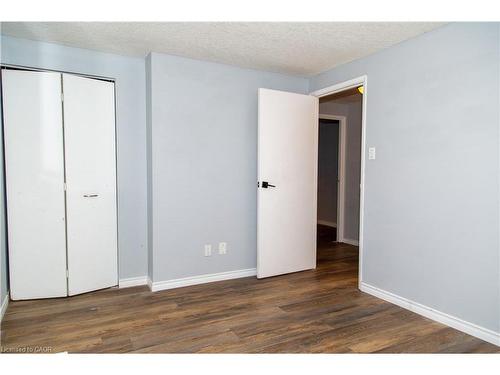 99 Broken Oak Crescent, Kitchener, ON - Indoor Photo Showing Other Room