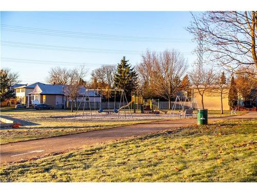 99 Broken Oak Crescent, Kitchener, ON - Outdoor