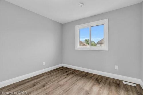 79 Winding Meadow Court, Kitchener, ON - Indoor Photo Showing Other Room