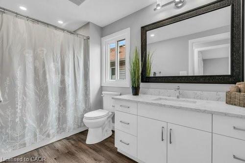 79 Winding Meadow Court, Kitchener, ON - Indoor Photo Showing Bathroom