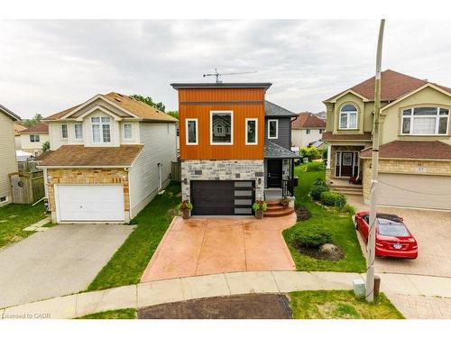 79 Winding Meadow Court, Kitchener, ON - Outdoor With Facade