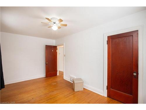 90 Osler Drive, Dundas, ON - Indoor Photo Showing Other Room