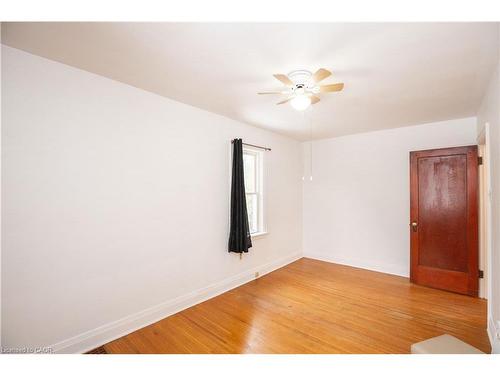 90 Osler Drive, Dundas, ON - Indoor Photo Showing Other Room