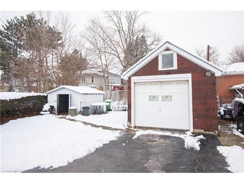 90 Osler Drive, Dundas, ON - Outdoor