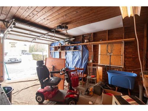 90 Osler Drive, Dundas, ON - Indoor