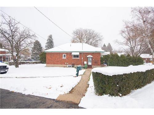 90 Osler Drive, Dundas, ON - Outdoor