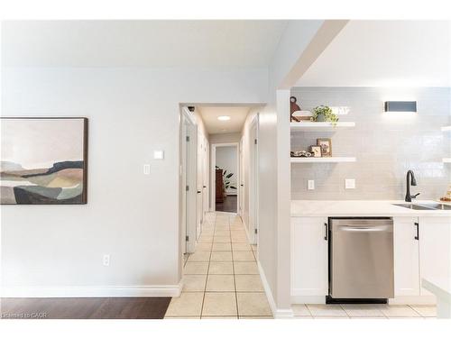 130 Henry Street, Brantford, ON - Indoor Photo Showing Kitchen