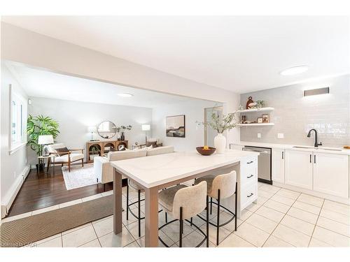 130 Henry Street, Brantford, ON - Indoor