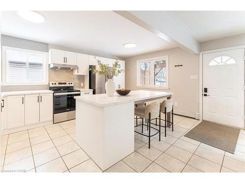 130 Henry Street, Brantford, ON - Indoor Photo Showing Kitchen
