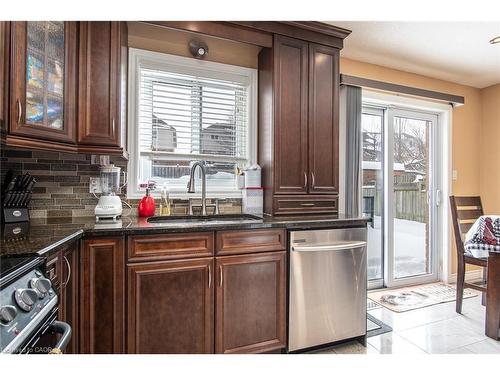 240 Doon South Drive, Kitchener, ON - Indoor Photo Showing Kitchen