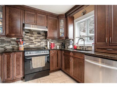 240 Doon South Drive, Kitchener, ON - Indoor Photo Showing Kitchen