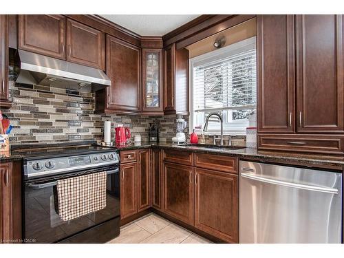 240 Doon South Drive, Kitchener, ON - Indoor Photo Showing Kitchen