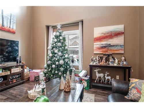 240 Doon South Drive, Kitchener, ON - Indoor Photo Showing Living Room