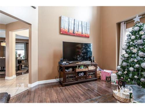 240 Doon South Drive, Kitchener, ON - Indoor Photo Showing Other Room