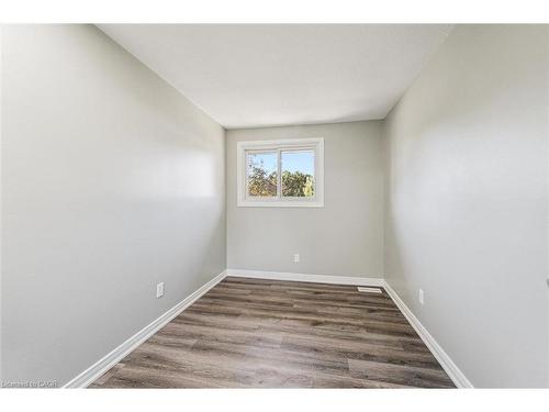 51-210 Glamis Road, Cambridge, ON - Indoor Photo Showing Other Room